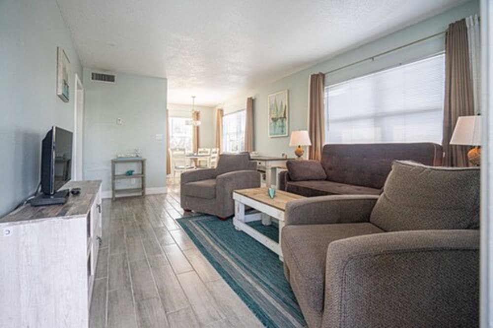 Carriage House Resort Motel - photo 7