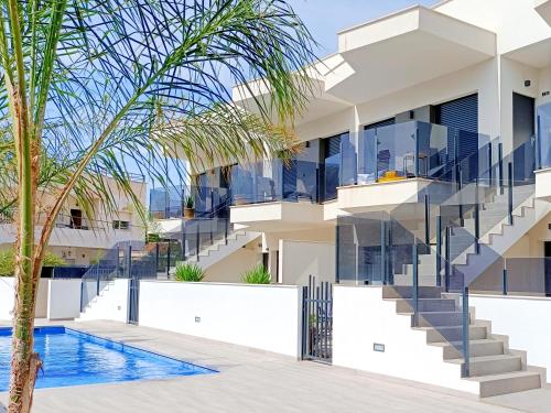 Elisa Beach Apartment 8209 — 4-Star Luxury Hotel in Santiago De La Ribera, Spain