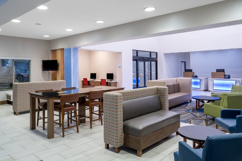 Holiday Inn Express & Suites Dallas East Fair Park by IHG - photo 36