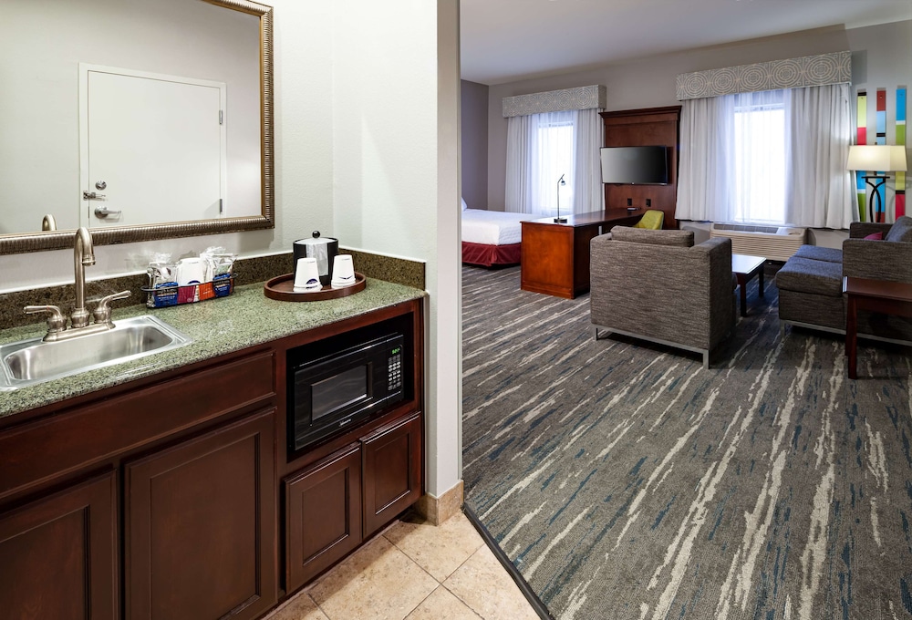 Hampton Inn & Suites Texarkana - photo 24