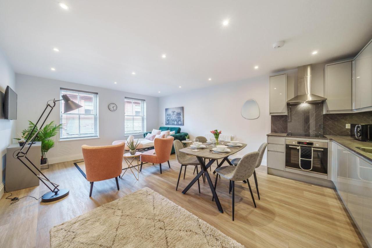 Stylish 1BR Flat Central Windsor — 4-Star Luxury Hotel in Windsor, United Kingdom