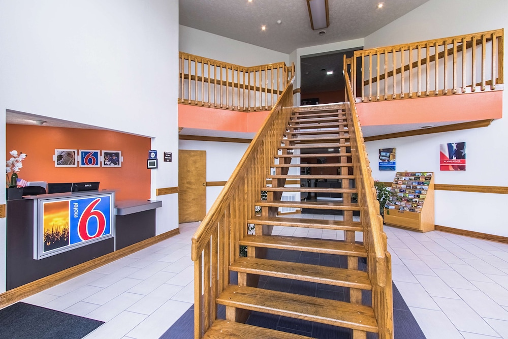 Red Roof Inn Greencastle South Cloverdale - photo 43