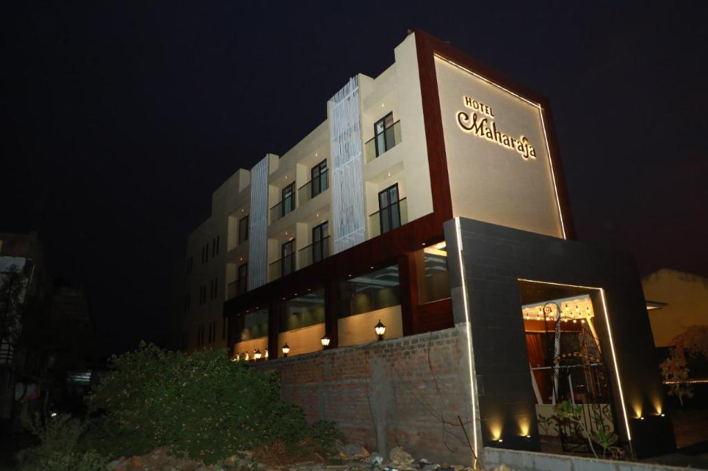 Hotel Maharaja — Nashik