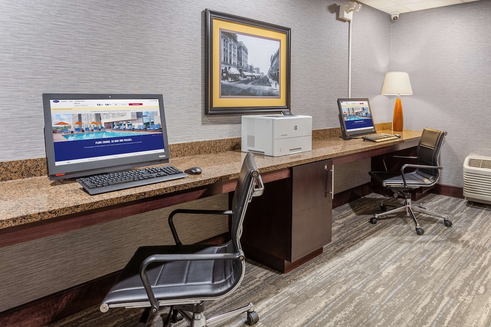 Hampton Inn Sioux Falls - photo 40