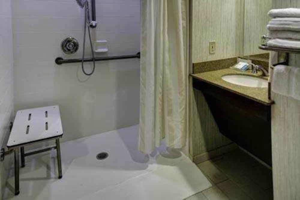 Hilton Garden Inn Overland Park - photo 18
