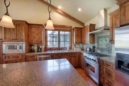 Greystone on Payette Lake by Casago McCall Donerightmanagement - photo 13