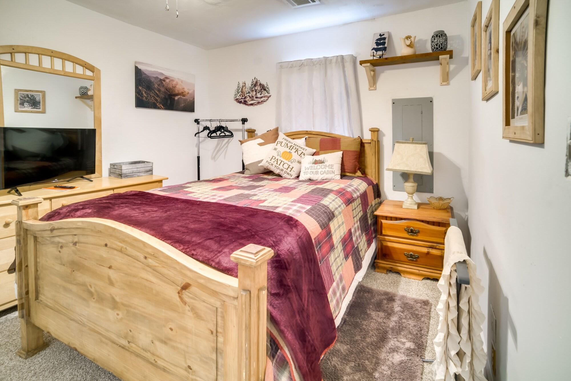 Sylvan Cabin On 73 Acres Pond On Site 19537111 — Sylvania