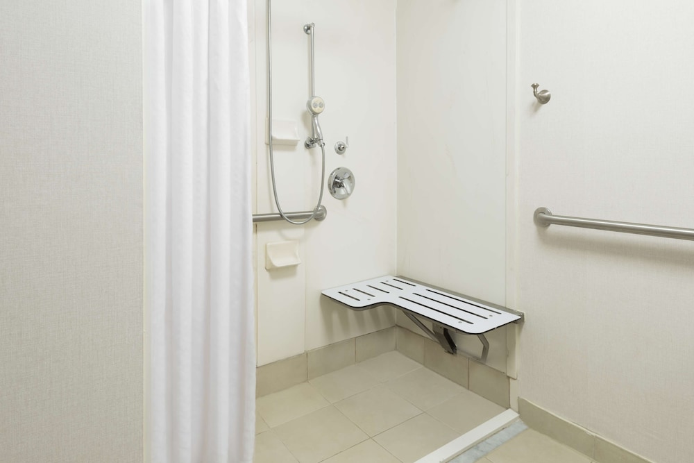 Homewood Suites by Hilton Raleigh Crabtree Valley - photo 17