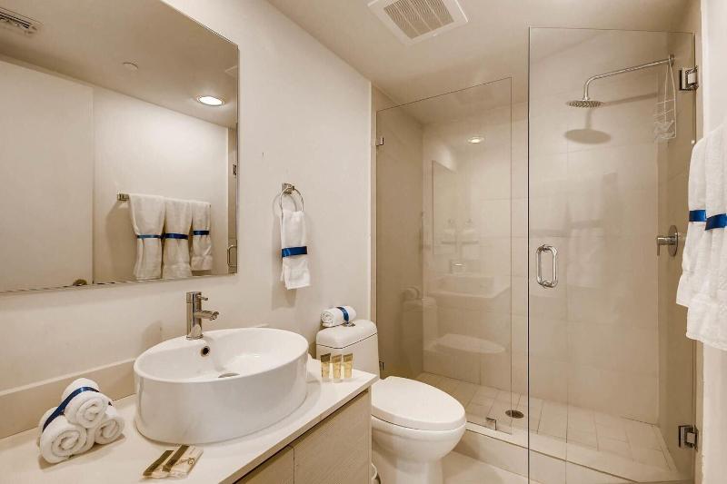 South Ocean Suites - photo 24