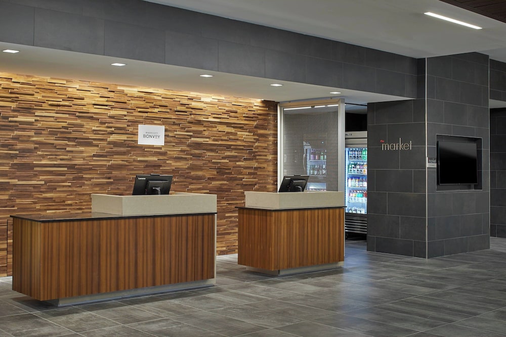 Courtyard by Marriott Baltimore Downtown McHenry Row - photo 3