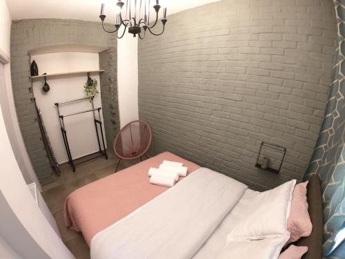 Matisse apartment in old Tbilisi