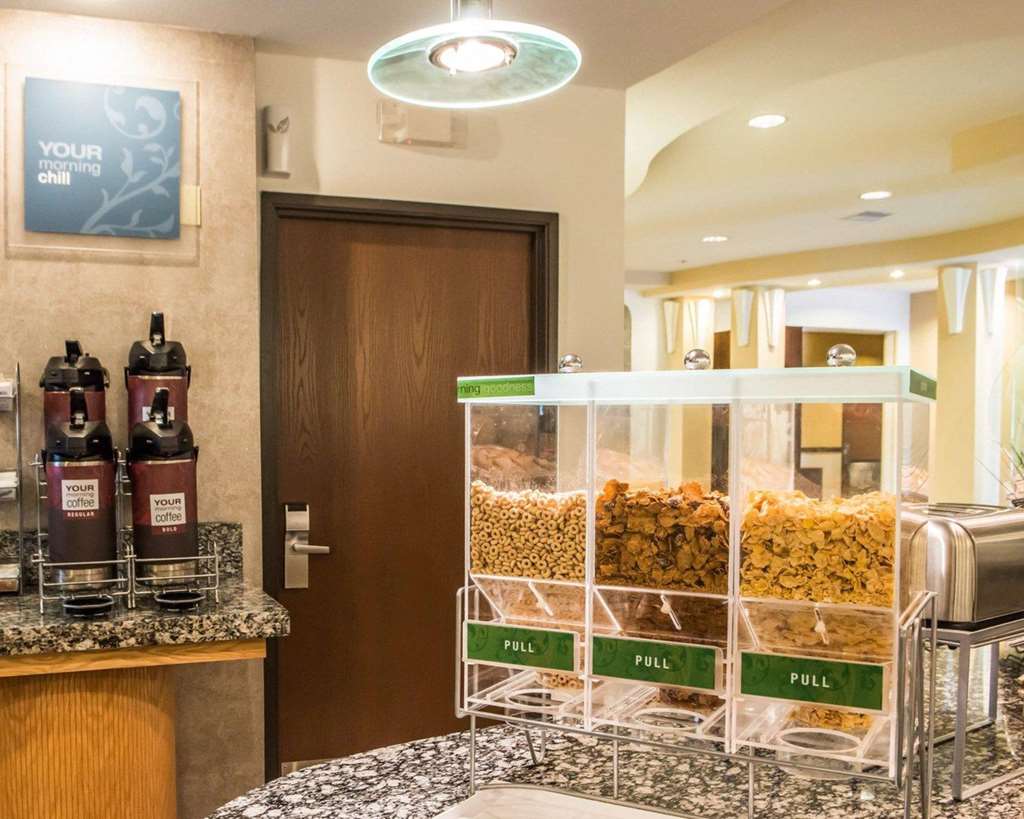 Comfort Suites Monroeville Pittsburgh East - photo 56