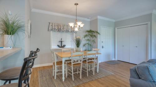 Private Balcony Beach Getaway Coligny - photo 9