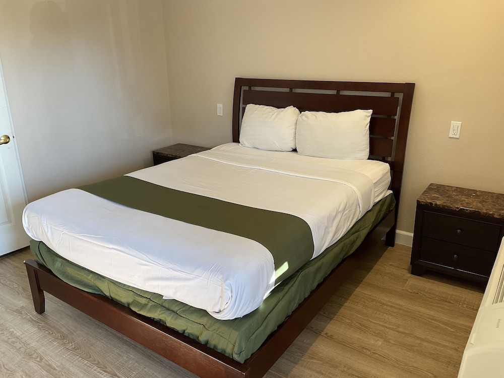 Escondido Inn - photo 6
