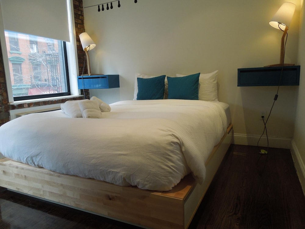 East Village Hotel - photo 11
