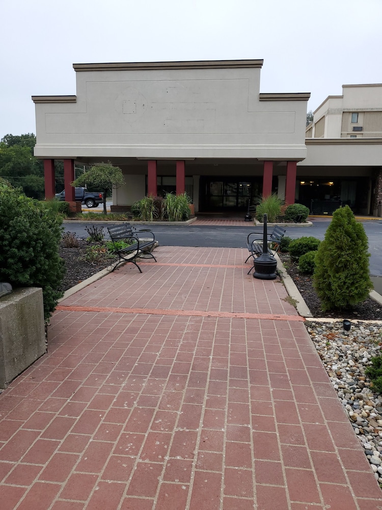 Pine Lake Resort and Banquets - photo 25