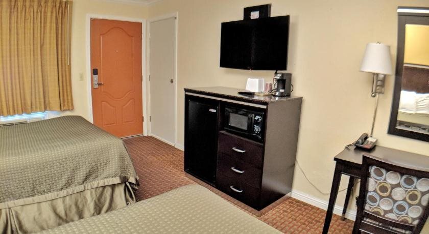 Salinas Inn - photo 4