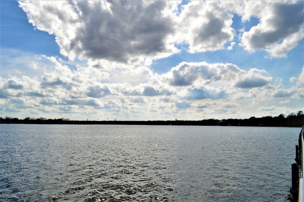 Lake View Inn - photo 35