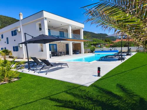 Villa Milamar — 5-Star Luxury Hotel in Banjol, Croatia