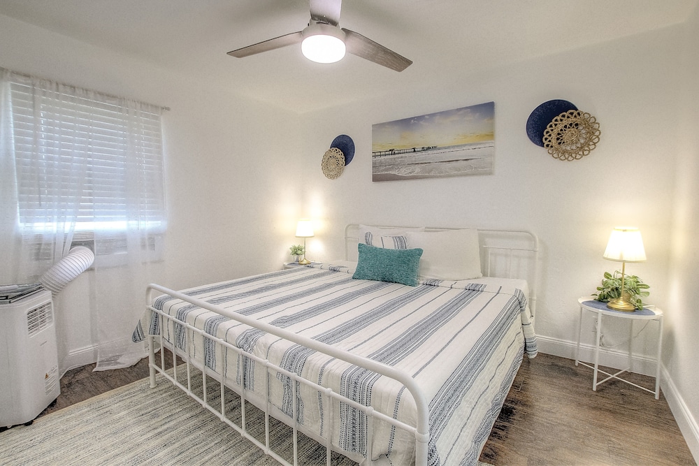 Daytona Shores Inn & Suites - photo 11