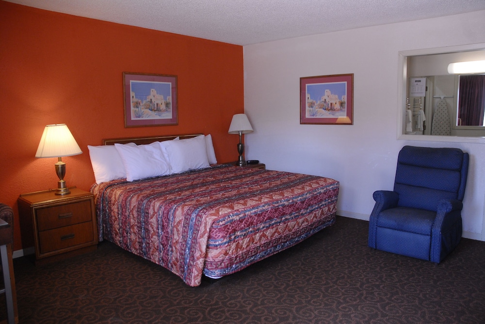 America's Best Inns & Suites - photo 3