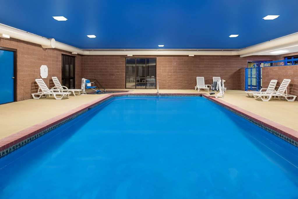 Days Inn by Wyndham Carthage - photo 9