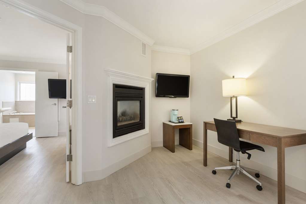 Best Western Plus All Suites Inn - photo 4