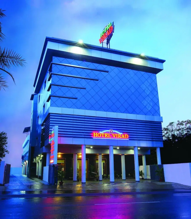 Hotel Virad — hotel in Tirur