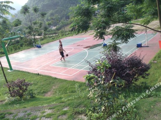 Jinzhongshan Holiday Hotel — hotel in Yongfu