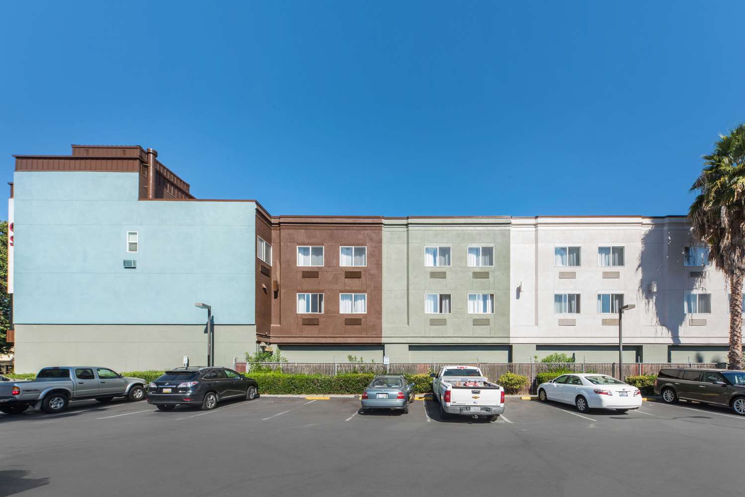 Comfort Suites San Jose Airport - photo 17