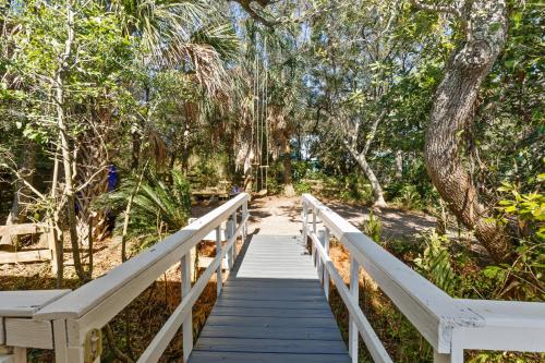222 W Ashley Sea Breeze Minutes to the Ocean and Downtown Folly Beach - photo 32