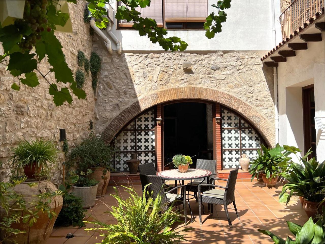 Ca Roc - carbon neutral hotel in La Fatarella