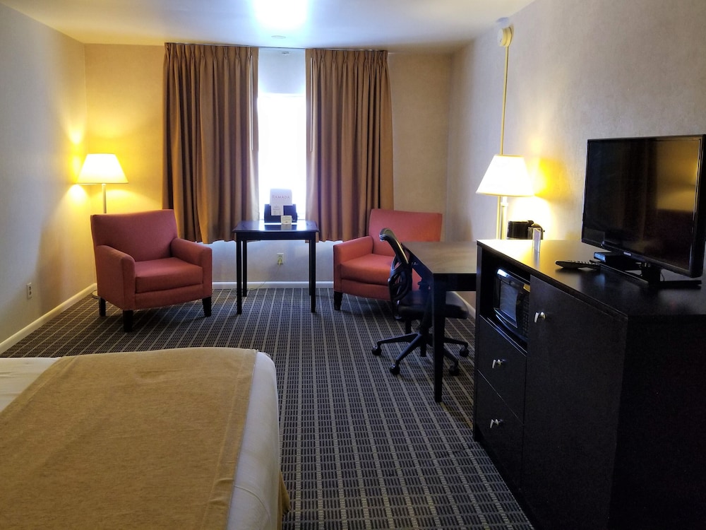 Ramada by Wyndham Washington - photo 9