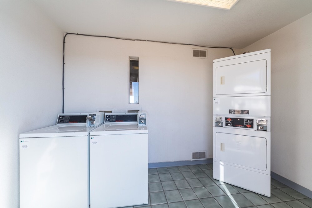 Motel 6 Deming - photo 22