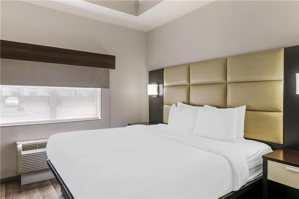 Best Western Plus JFK Inn & Suites - photo 37