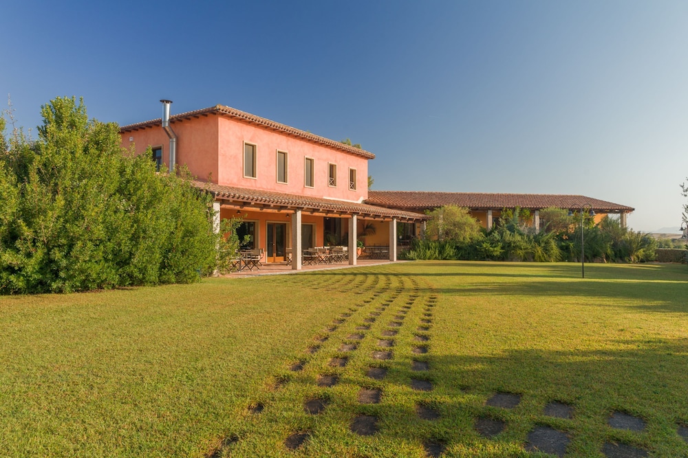 Janas Country Resort