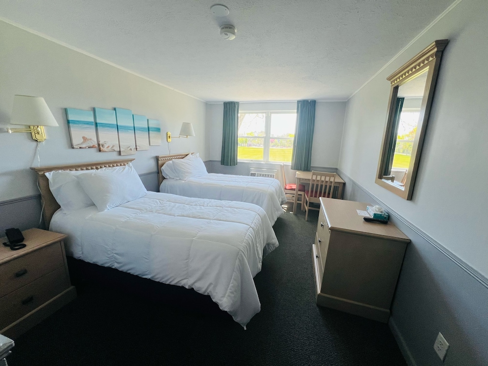 Harbor Landing Resort - photo 8