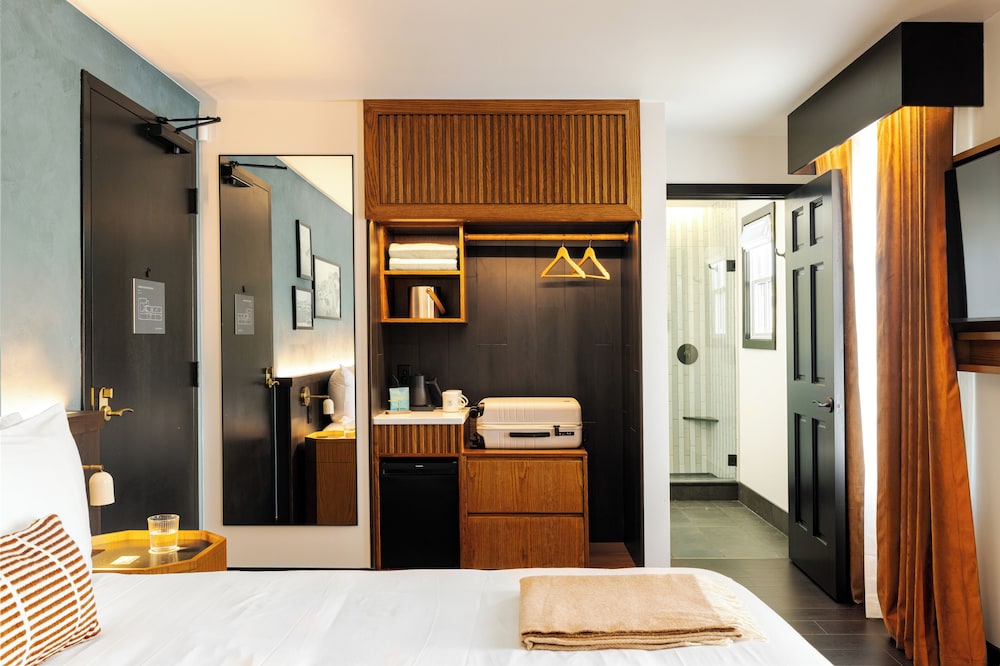 Hotel Albatross - photo 8