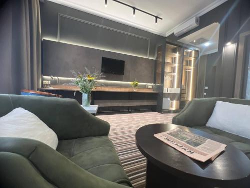 Sapar Standart Hotel LUXE Люкс из двух комнат in Shymkent, Kazakhstan