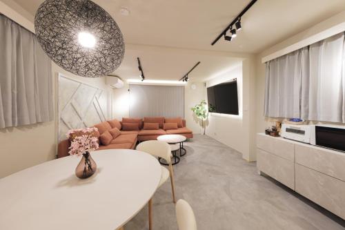 Make Your Hotel幡ヶ谷 - carbon neutral hotel in Tokyo