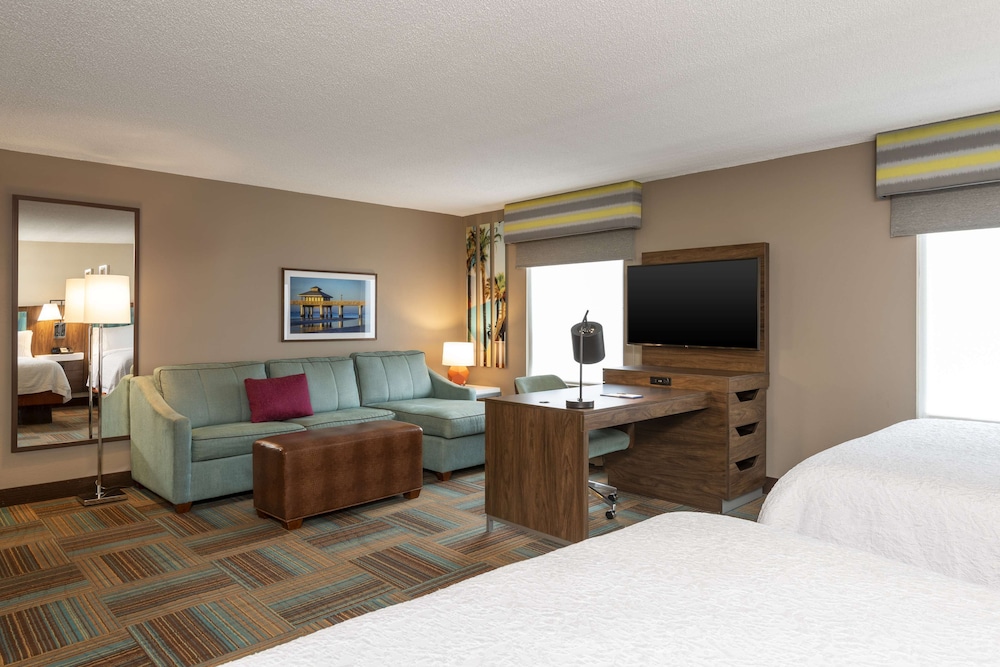 Hampton Inn & Suites Fort Myers Colonial Blvd - photo 7