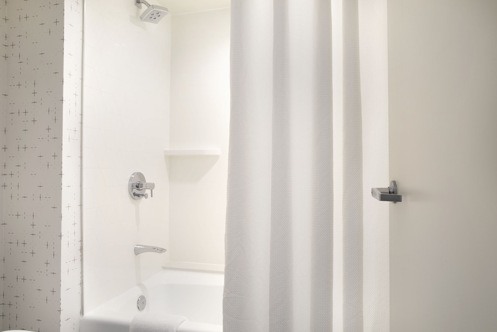 Crowne Plaza Atlanta Perimeter at Ravinia by IHG - photo 37