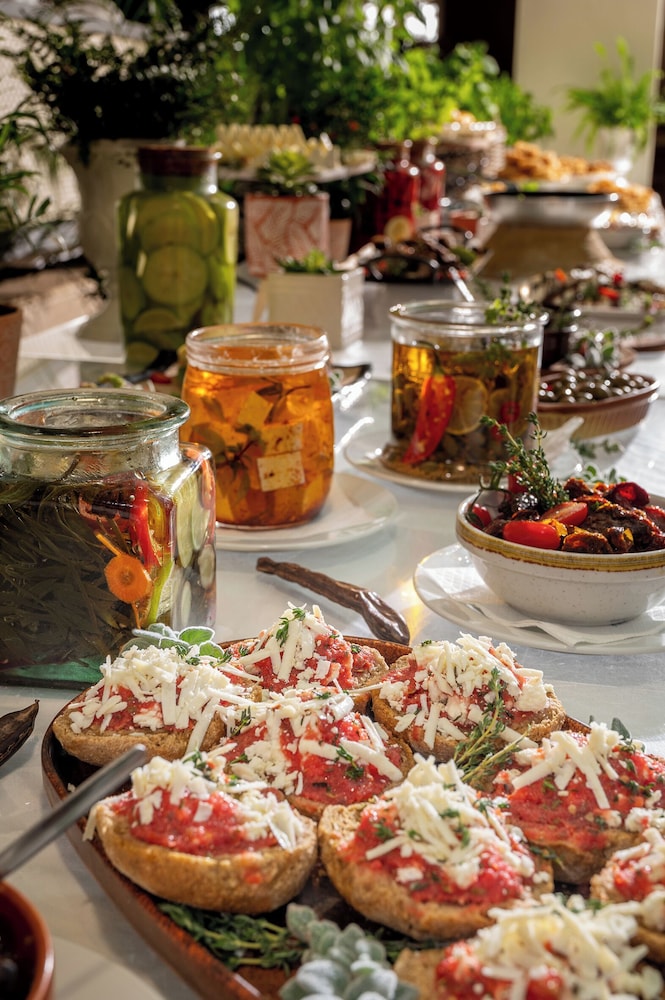 מזון ומשקאות