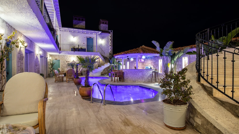 Avlu Alaçatı Boutique Hotel — Alacati — photo 3