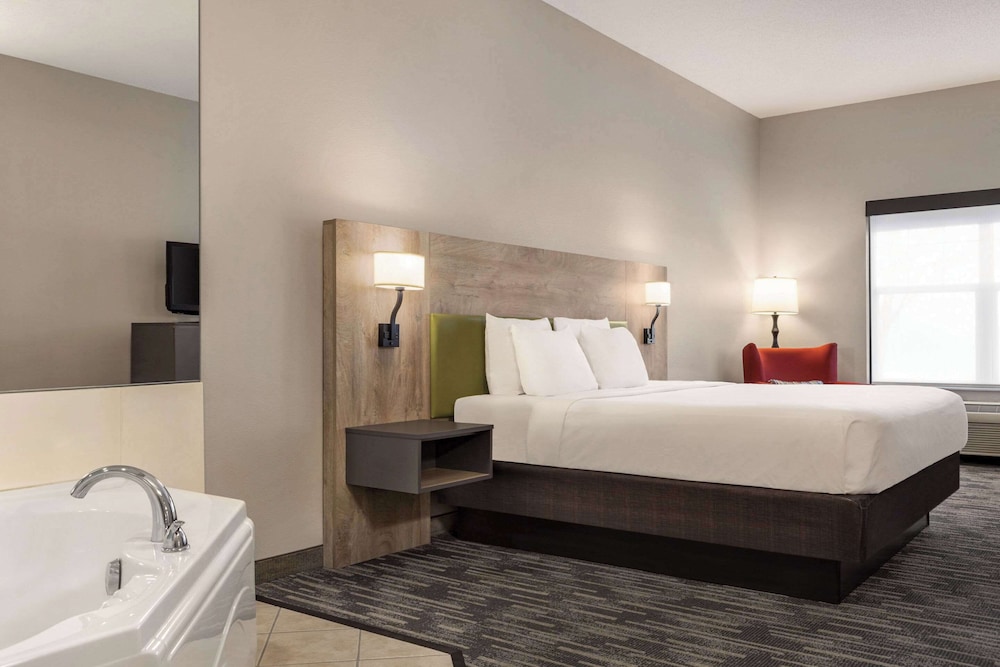 Country Inn & Suites by Radisson St. Cloud East MN - photo 19