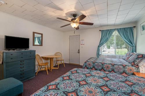 Jensen's RV Park and Motel - photo 9