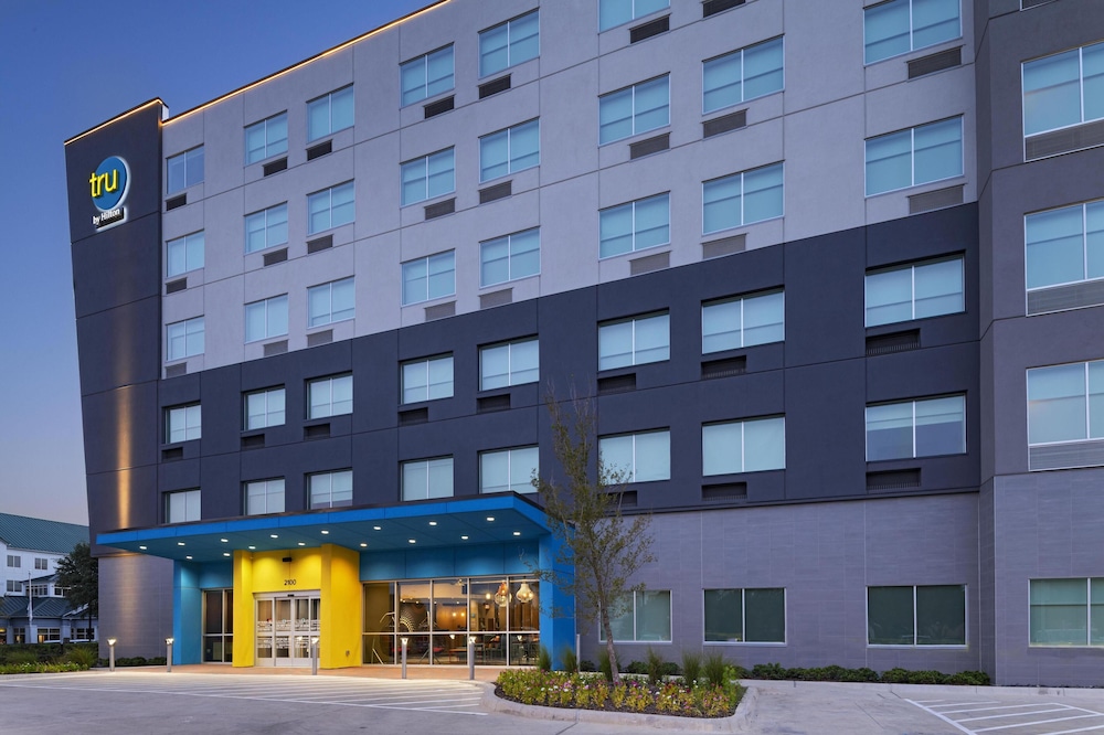 Tru by Hilton Irving DFW South - photo 4