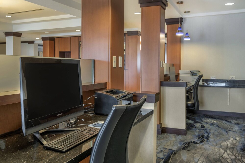 Fairfield Inn & Suites by Marriott Texarkana - photo 56