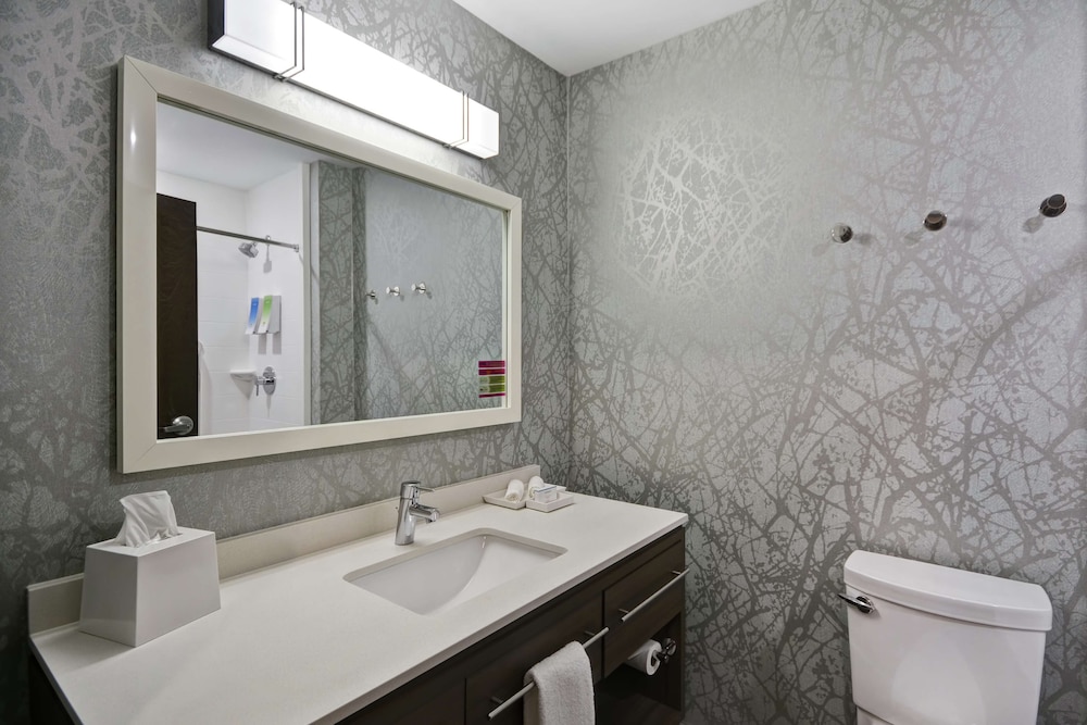 Home2 Suites by Hilton Grand Rapids North - photo 24