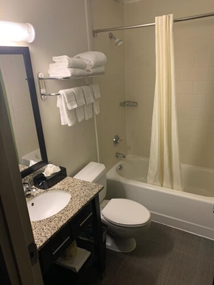 Cresthaven Inn JFK - photo 34
